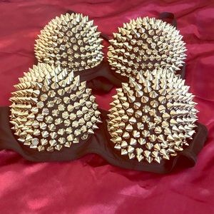 Spikey show bras 36C